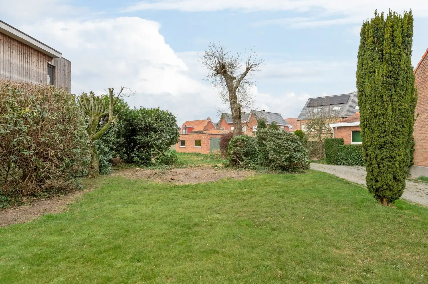 Bouwgrond van 885 m² voor open bebouwing, centraal gelegen in Lint foto 6