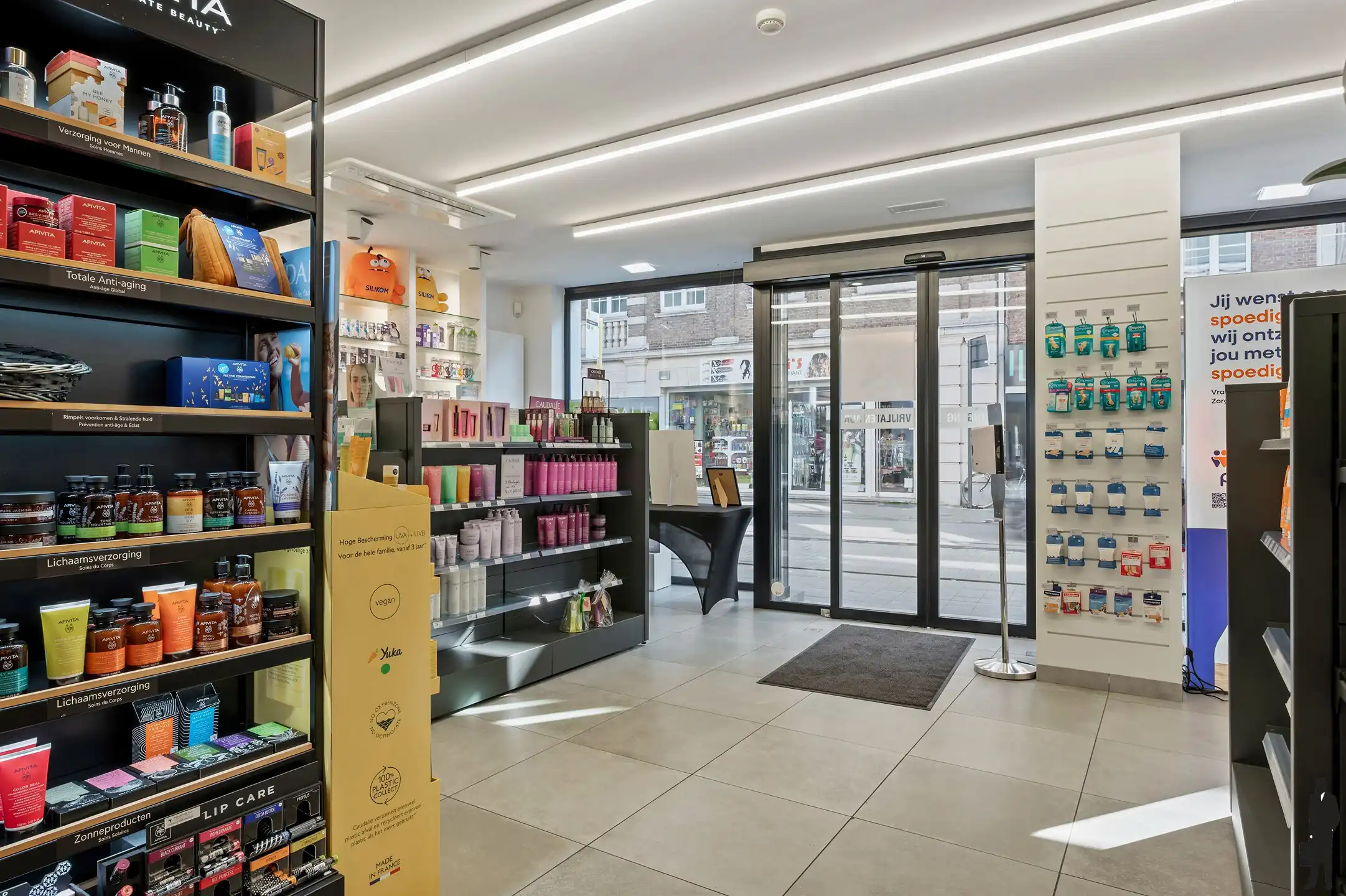 Ruim handelspand van 336 m² in centrum Turnhout foto 3