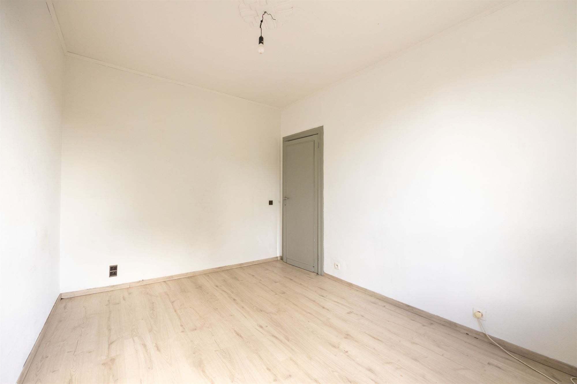 Ruime gezinswoning met vier slaapkamers en tuin foto 13