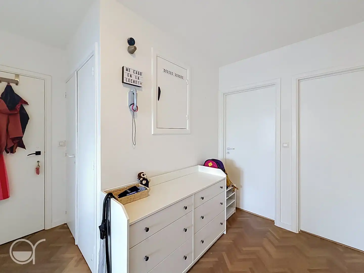 Leuk twee slaapkamer appartement vlakbij station Gent-Sint-Pieters met garagebox foto 4