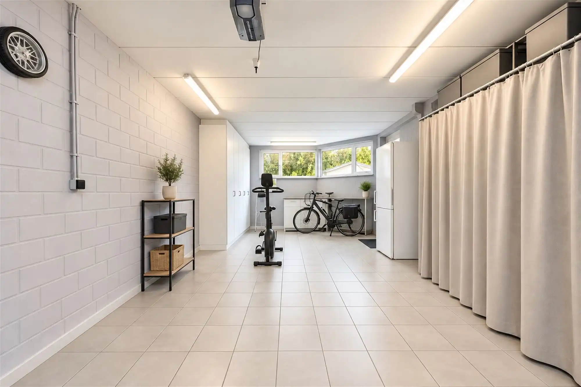 Instapklare woning met 4 slaapkamers en garage foto 25