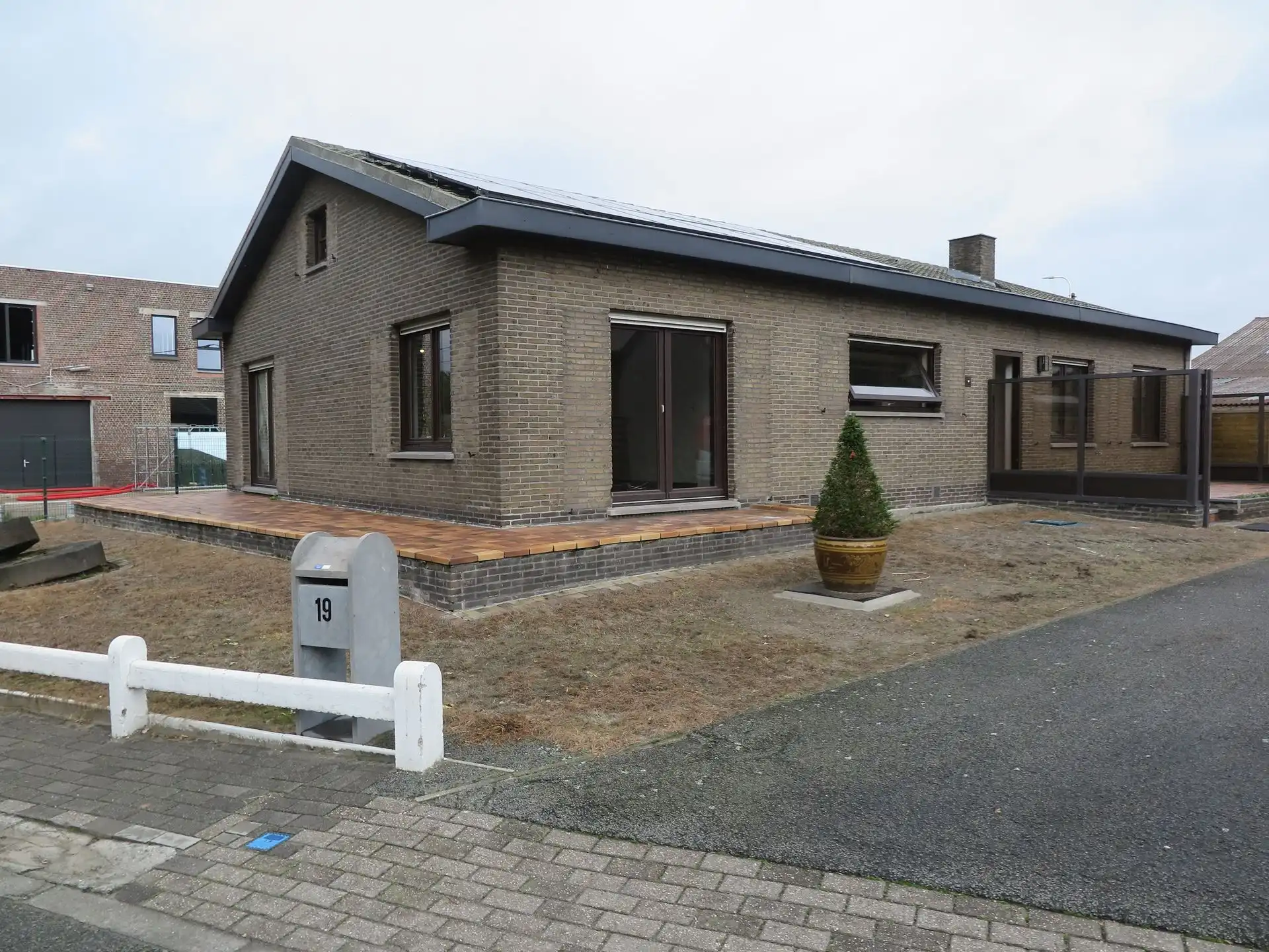 Huis foto {{pictureIndex}}
