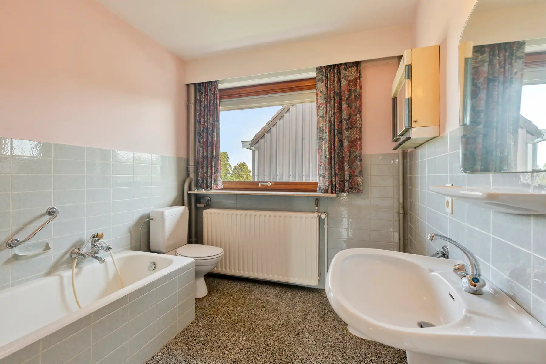 Landelijk gelegen woning in Baardegem met tuin en garage foto 20