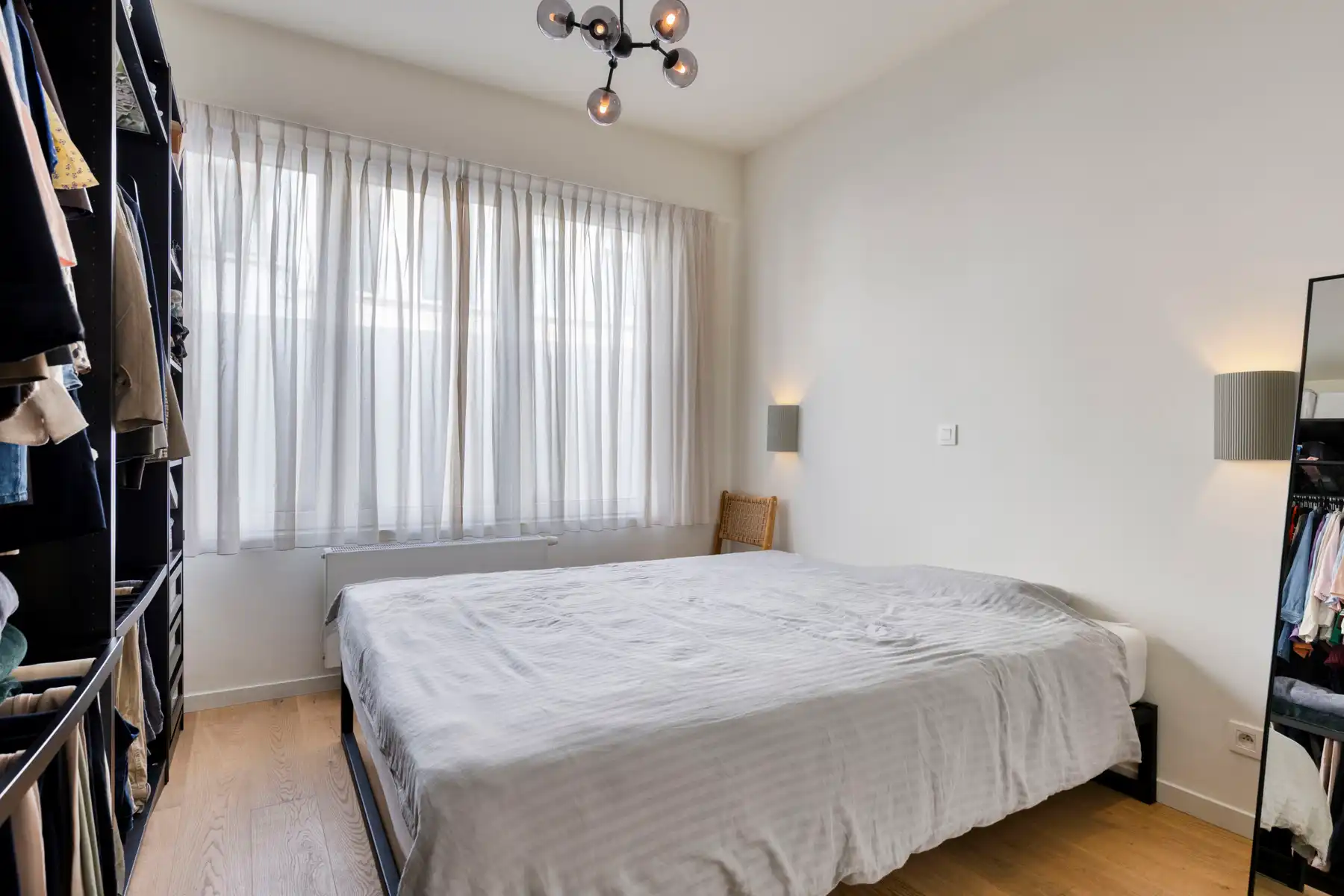 Gerenoveerd appartement met tuin en zicht op Hof van Leysen. foto 13