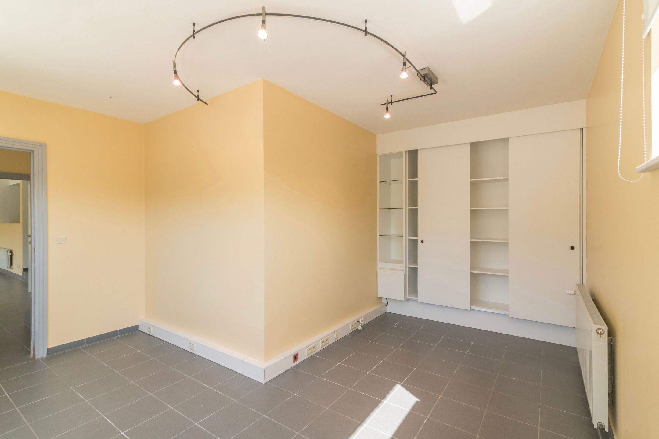 Kantoor- of praktijkruimte met woning op toplocatie foto 22