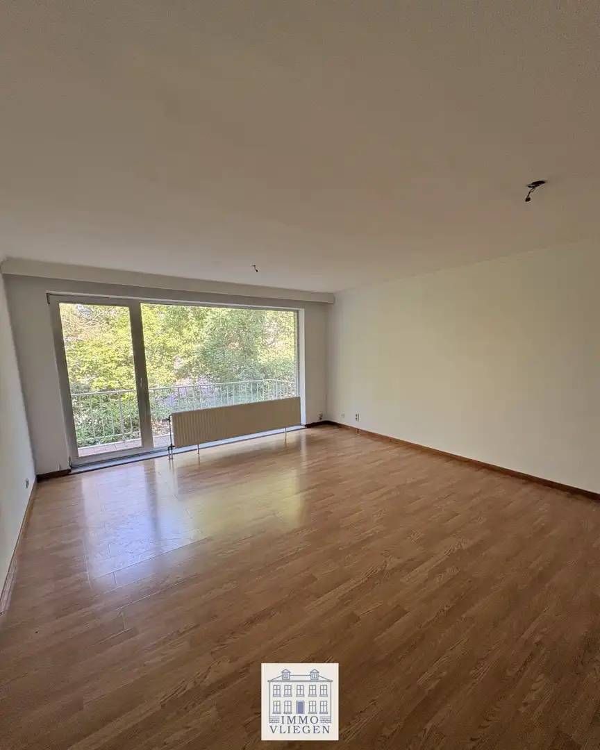 Tweeslaapkamerappartement met terras en autostaanplaats in Maasmechelen foto 4