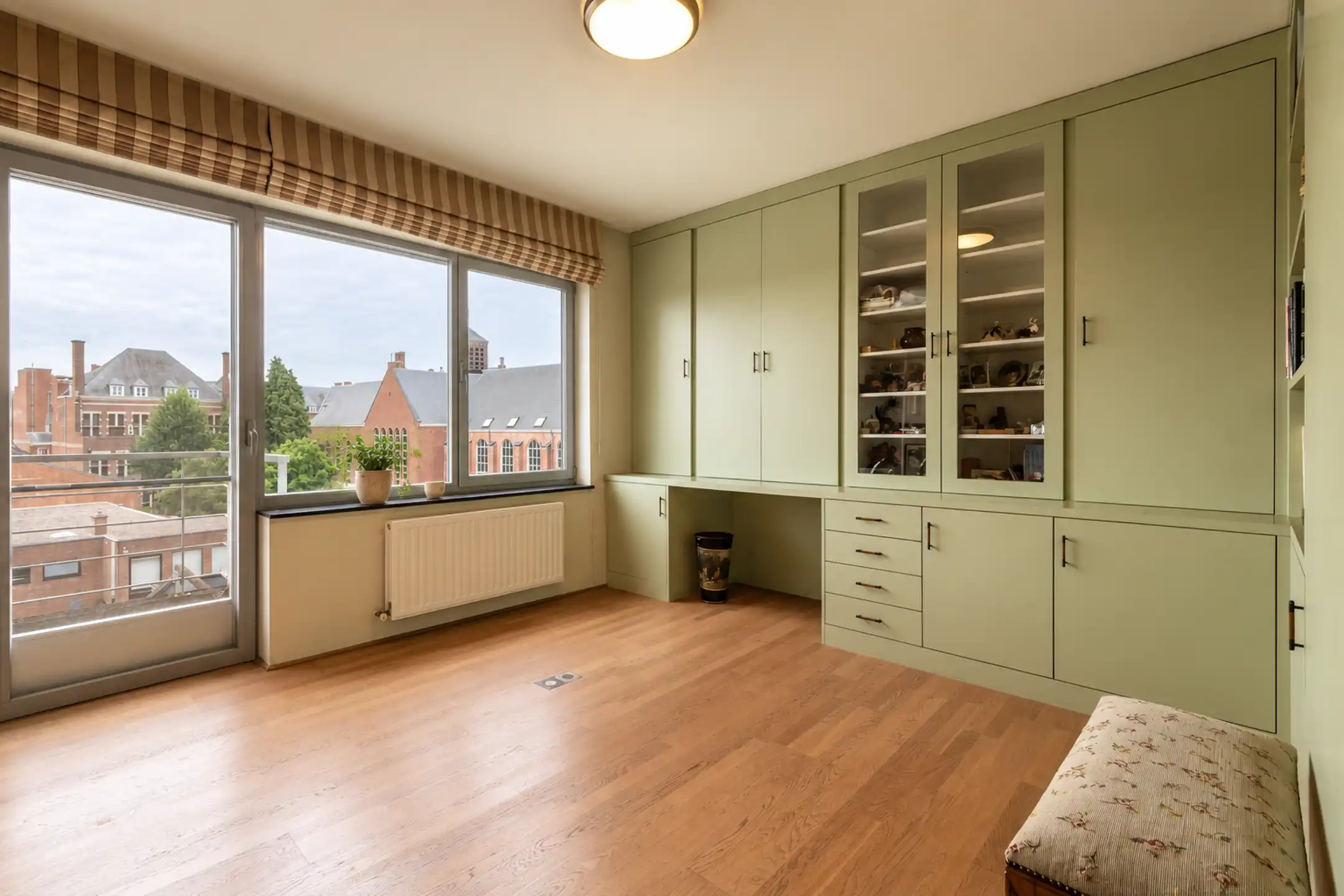 Instapklaar appartement van ca. 144 m² met garage foto 13