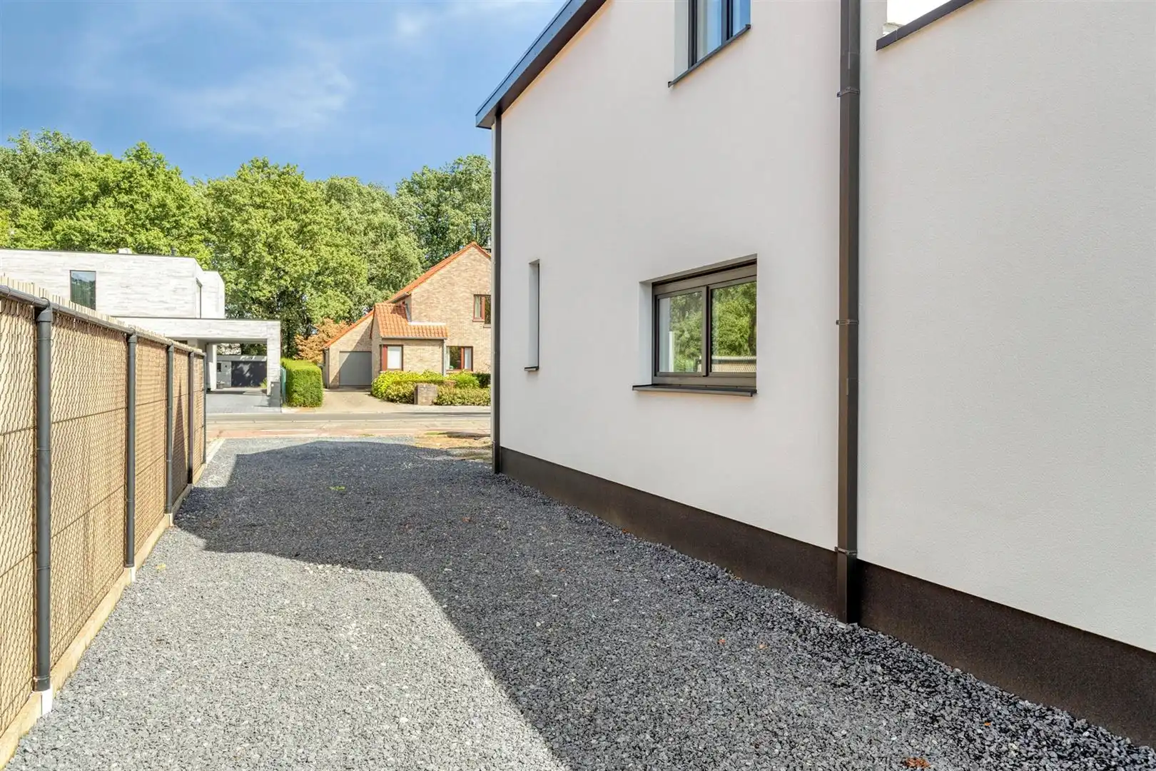 TE KOOP: Volledig gerenoveerde en instapklare woning met 3 slaapkamers te Koersel! foto 33