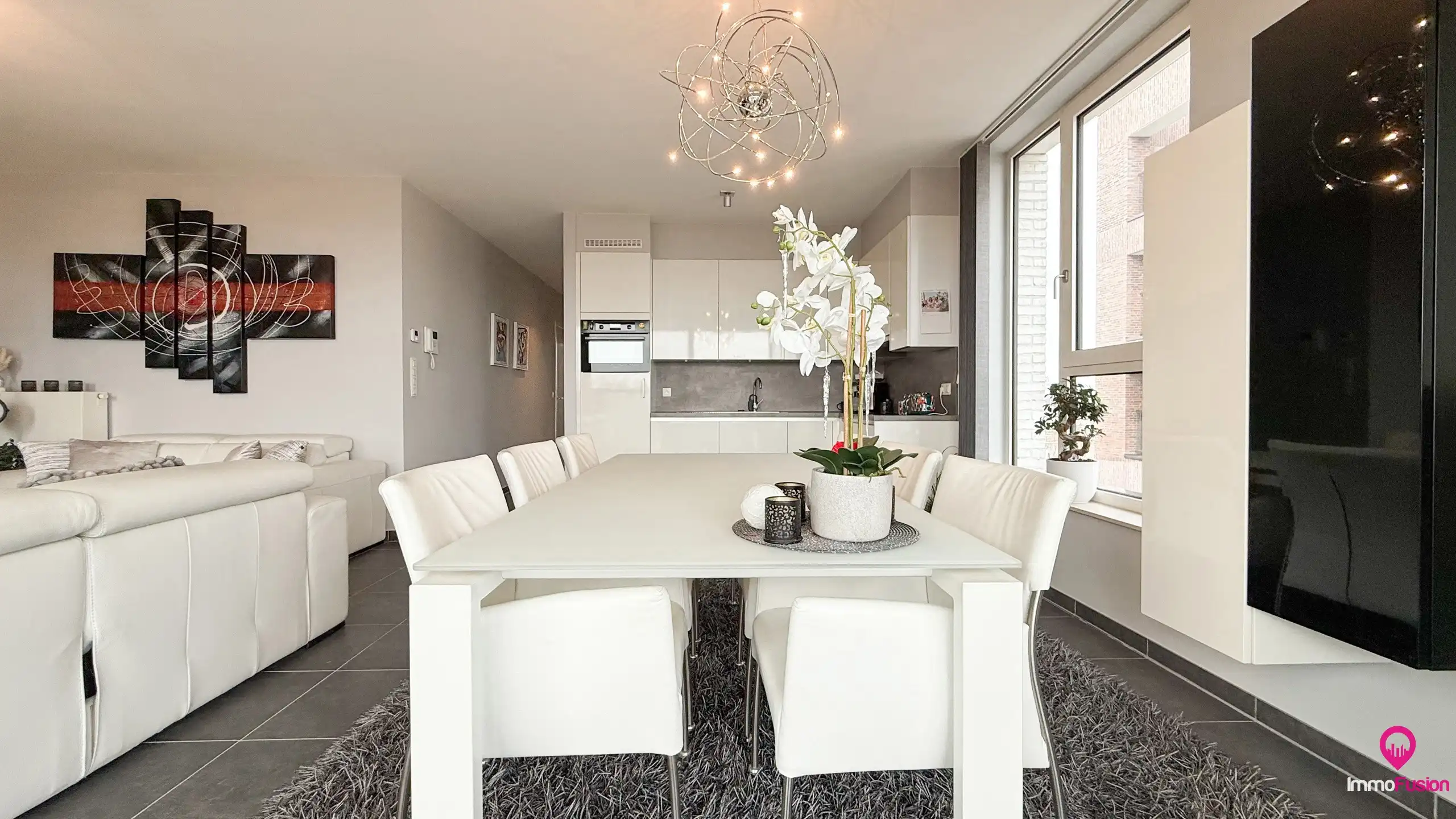 Modern appartement , bemeubeld met vrij uitzicht en parkeerplaats! foto 10