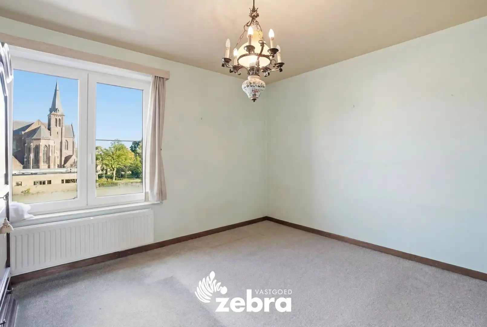 Op te frissen twee­slaapkamerappartement met terras in Lauwe foto 14