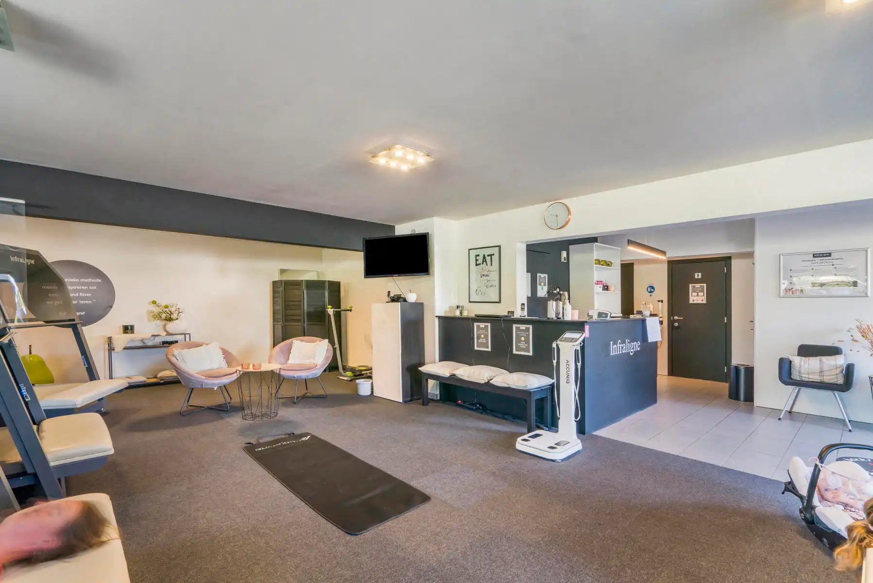 Uitstekend gelegen handelspand/hoekpand  met garage   foto 7