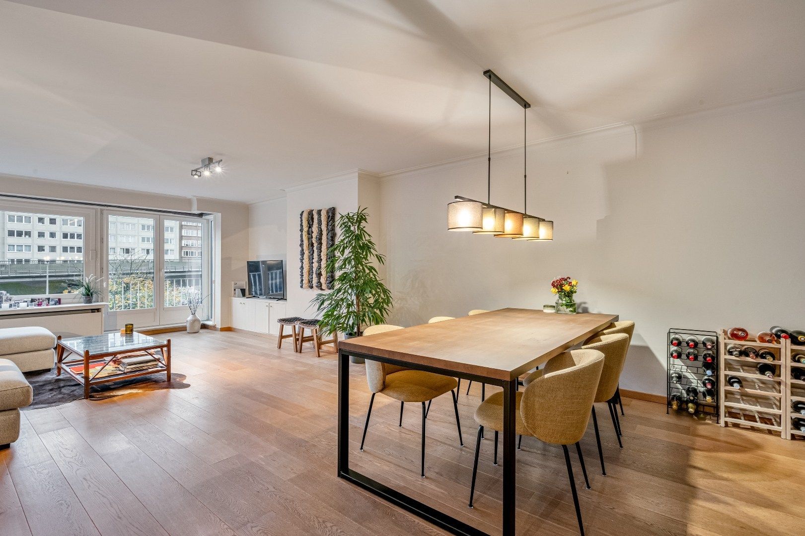 Ruim gerenoveerd 3-slpk appartement te Gent-Zuid foto 2