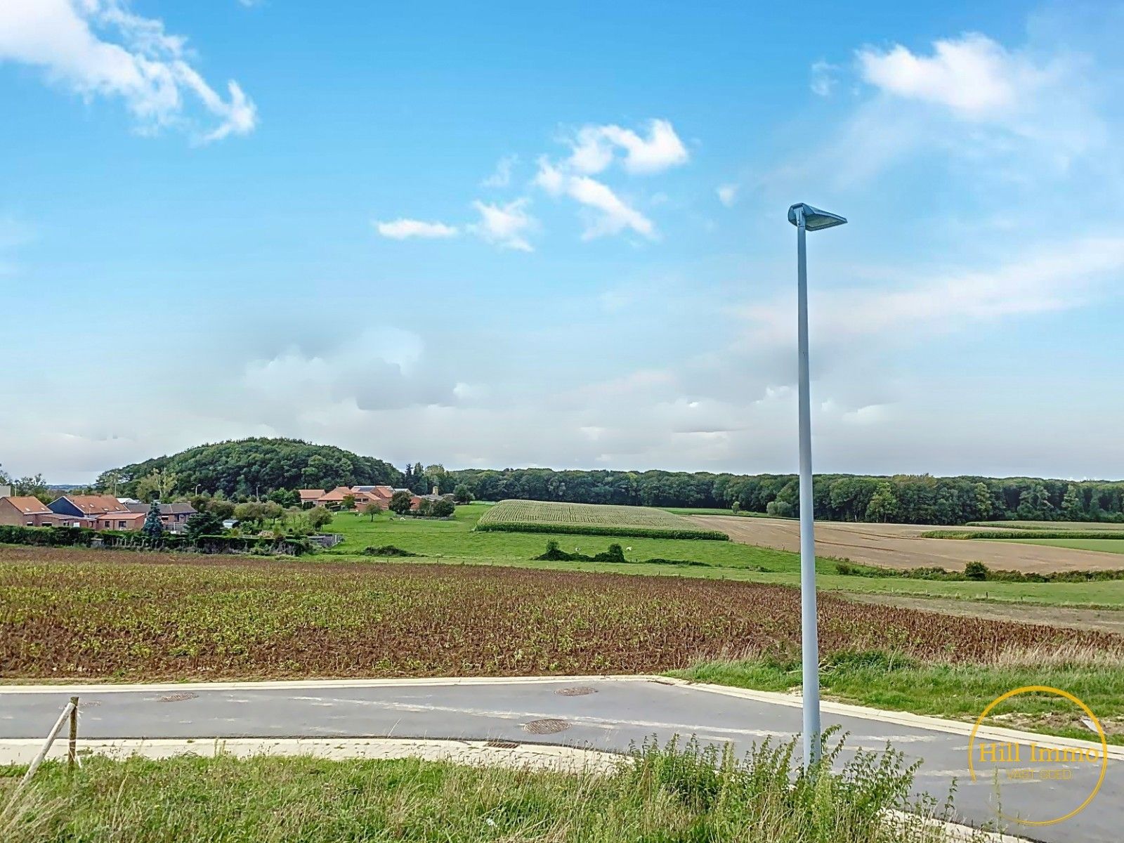 Nieuwbouwwoning te Wijtschate met prachtig zicht over Vlaamse velden foto 3