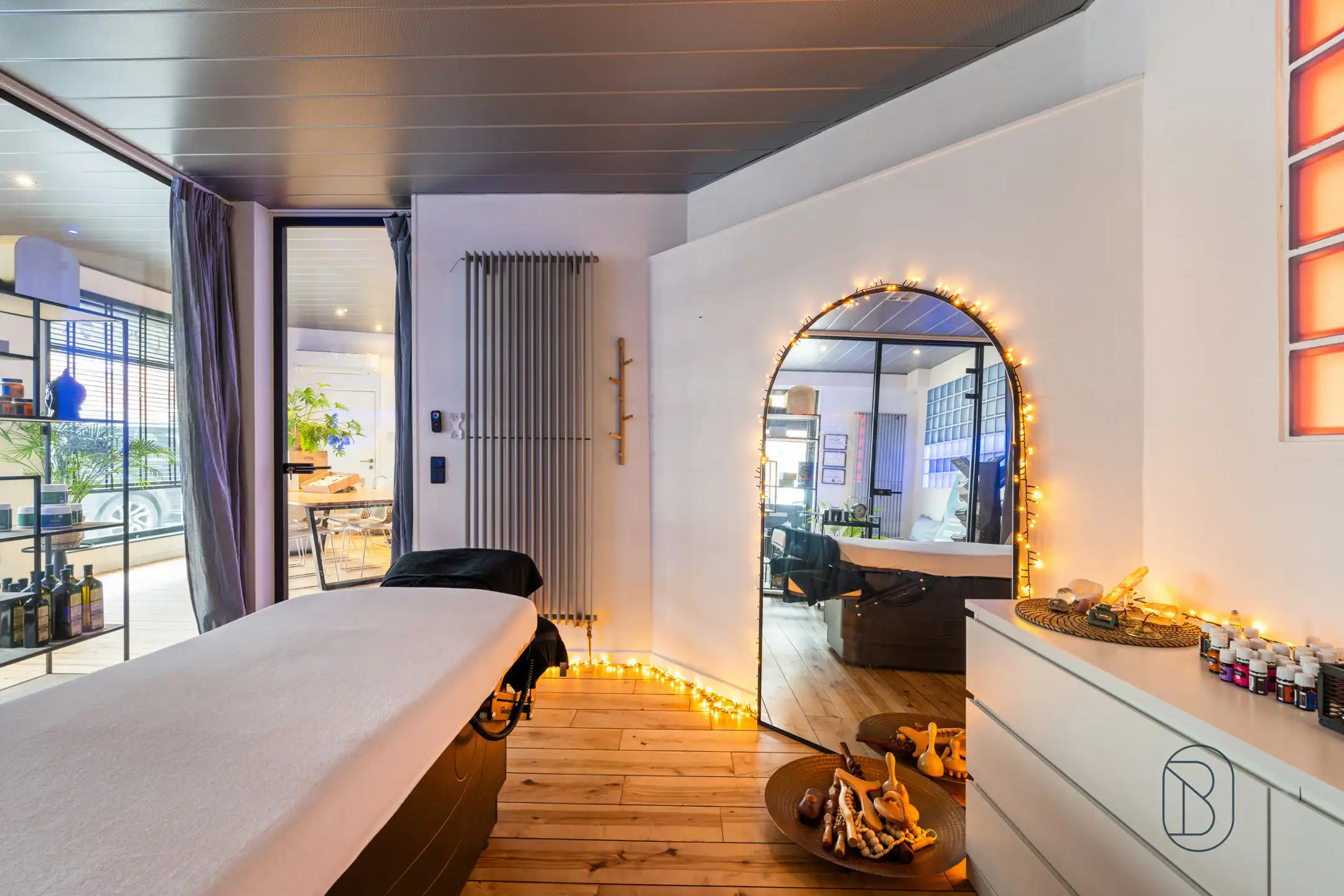 Topgelegen handelspand met verhuurd duplexappartement foto 6