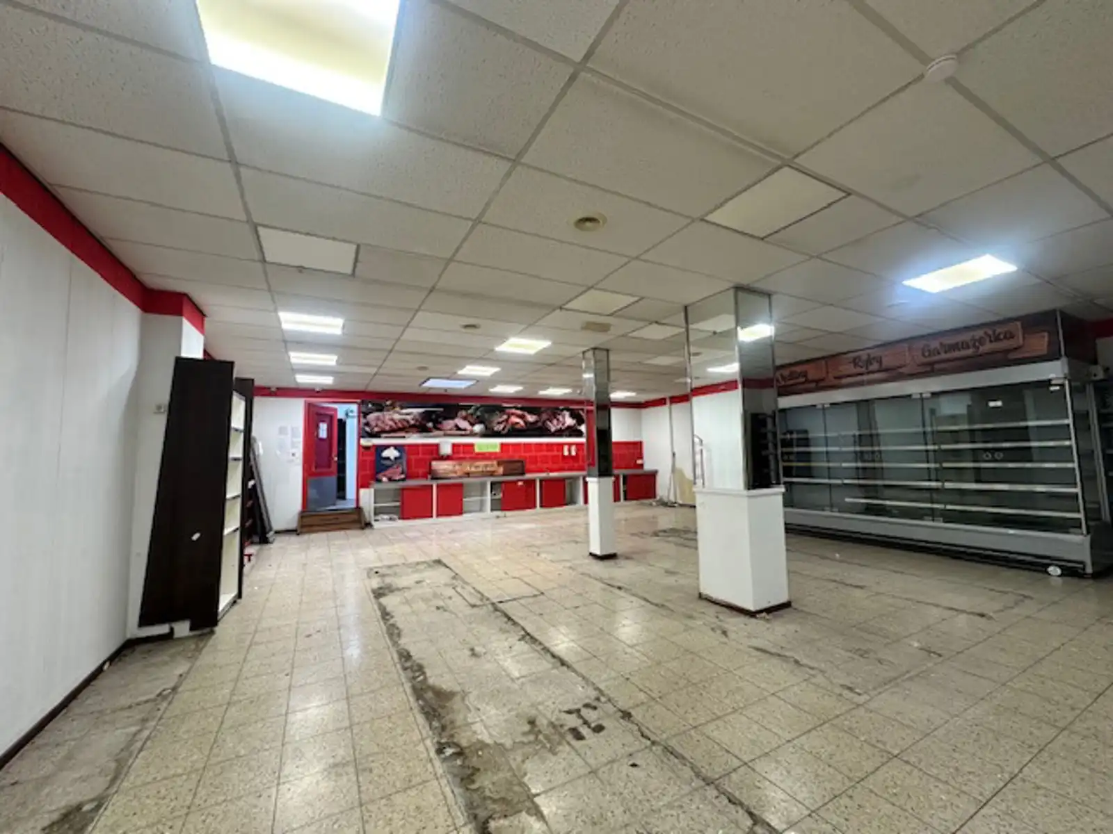 Ruim commercieel gelijkvloers op topligging in Berchem foto 4