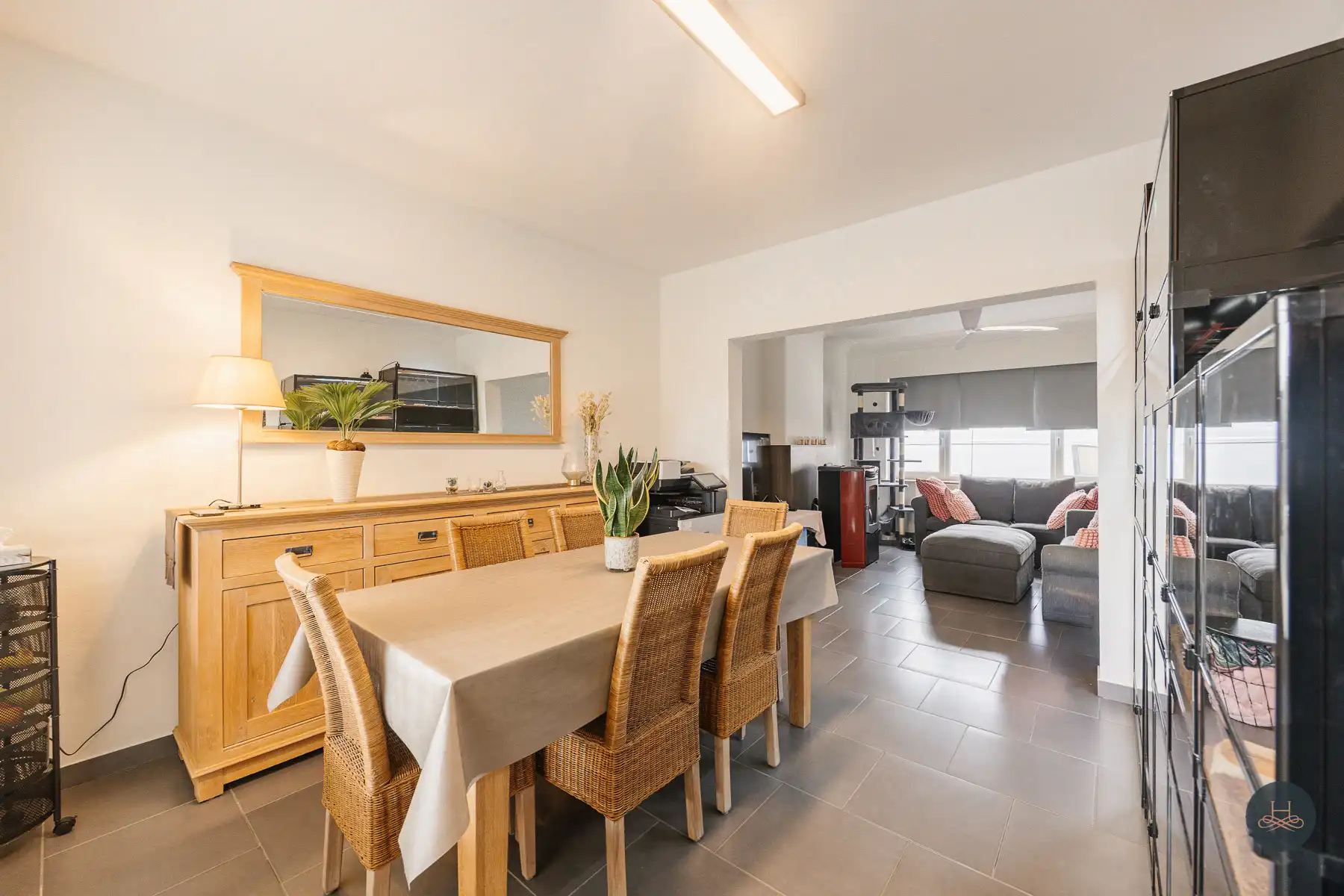 Landelijke gezinswoning met 4 slaapkamers en zeer ruime tuin foto 9