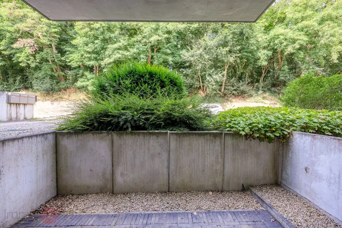 Recent gelijkvloers app. met 2 slaapkamers, tuin en 2 autostaanplaatsen. foto 15