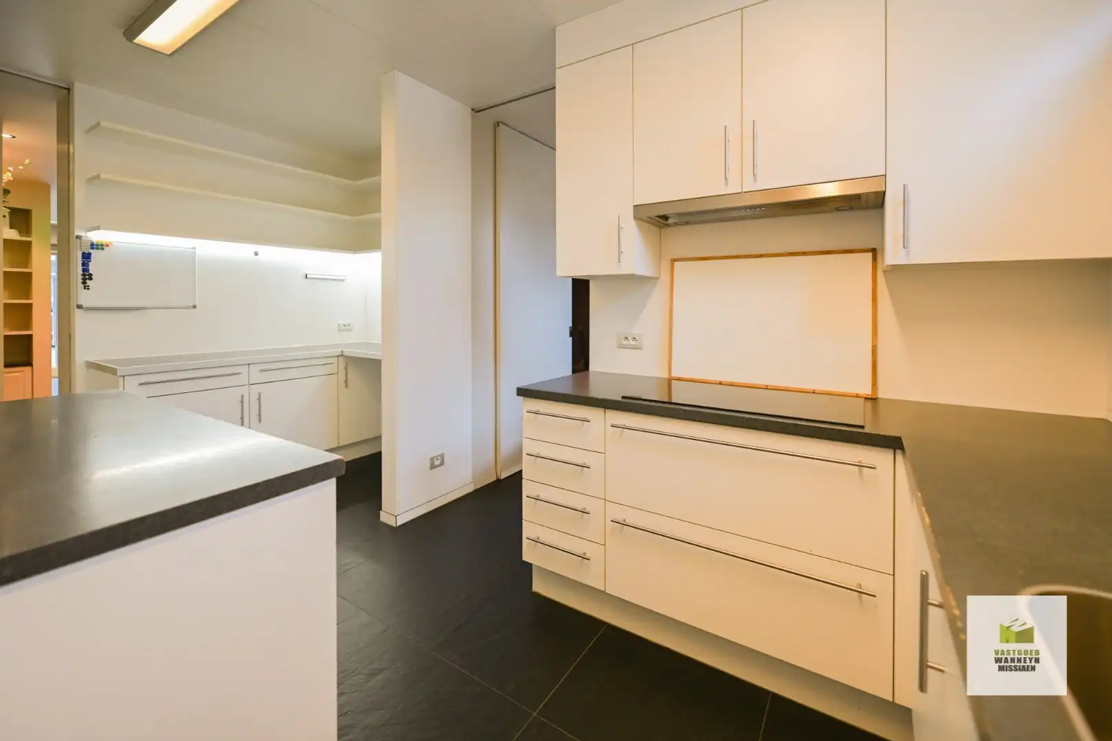 Handelspand (80 m2) met breed potentieel (wijnbar, bakkerij, schoonheidszaak..) foto 12