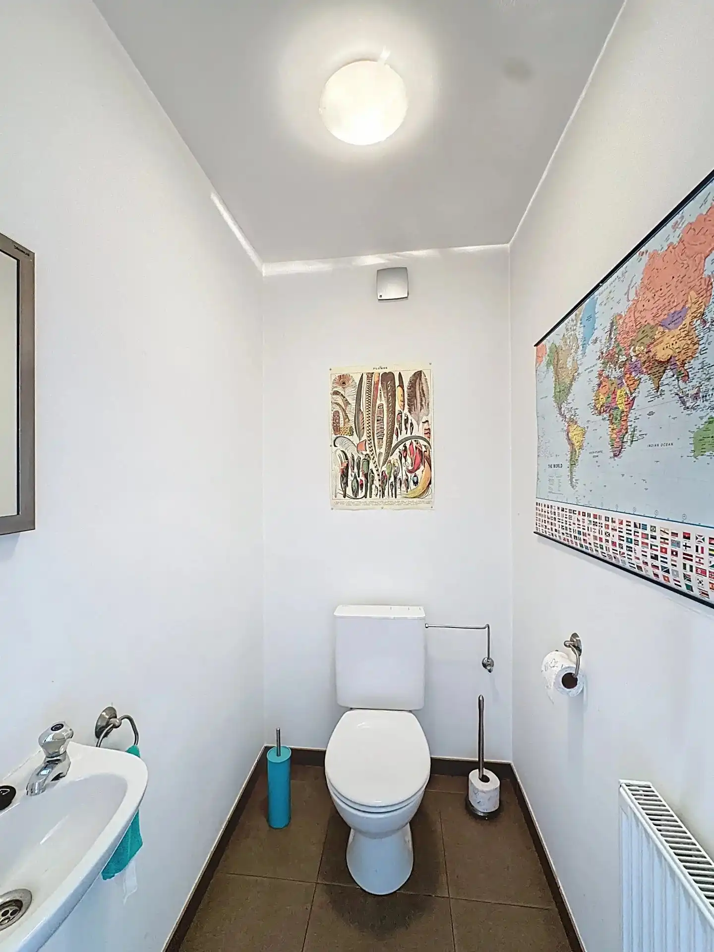 Ruim appartement met 2 slaapkamers, terras en overdekte staanplaats. foto 9