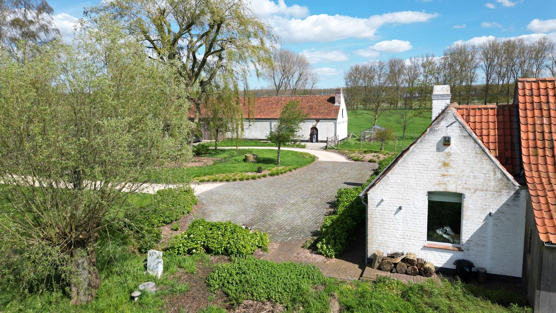 Uniek en zeer rustig gelegen hoeve op 3,9 Ha nabij Damme. foto 25