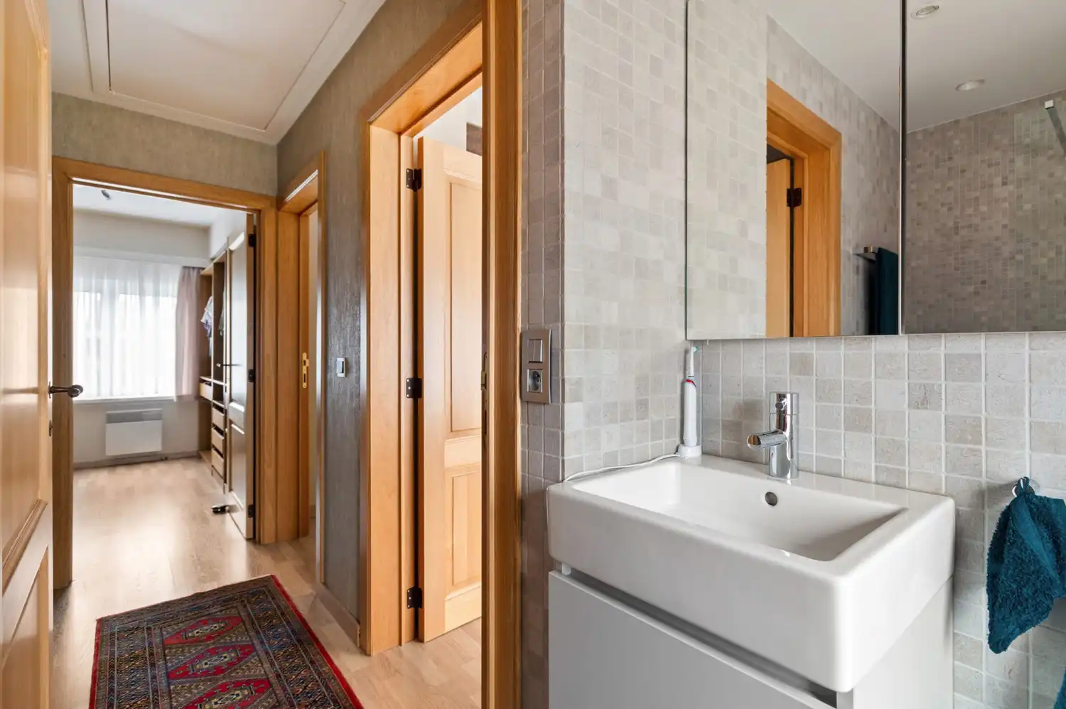 INSTAPKLARE WONING MET 3 SLK, TUIN EN GARAGE! foto 13