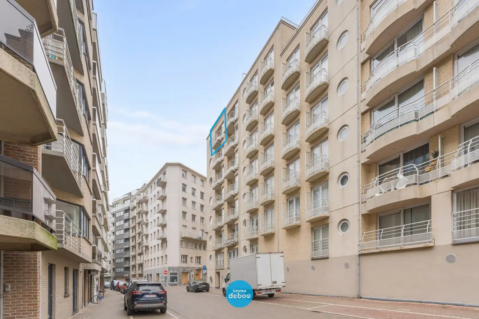 Prachtig gerenoveerde studio met zonneterras foto 14