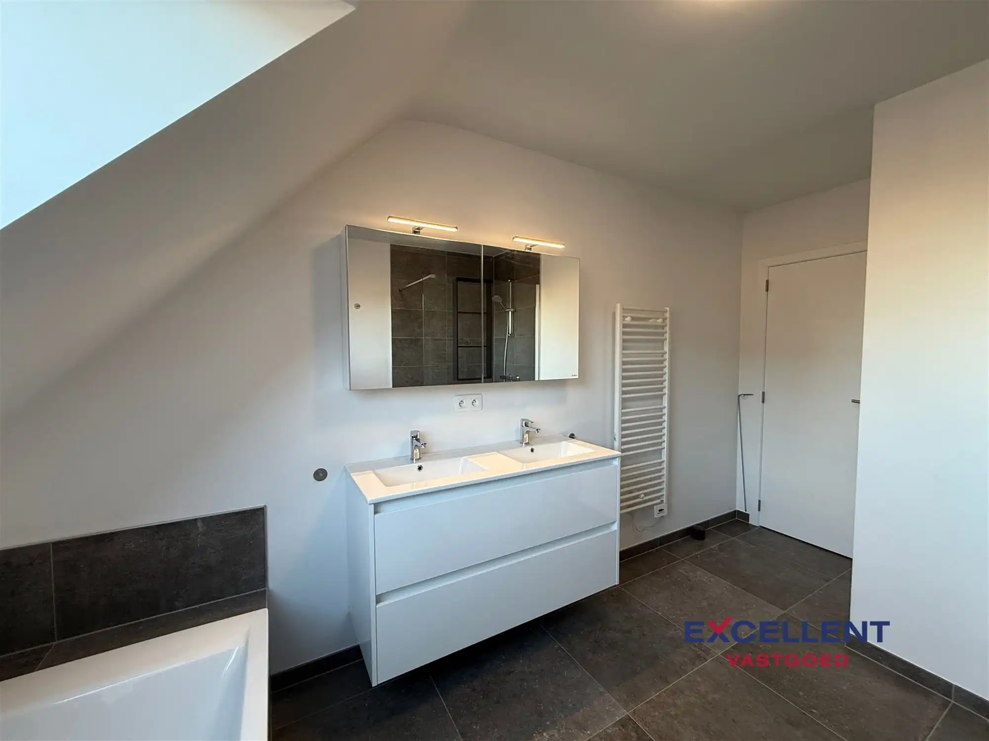 Rustig gelegen nieuwbouwwoning te huur De Pinte! foto 7