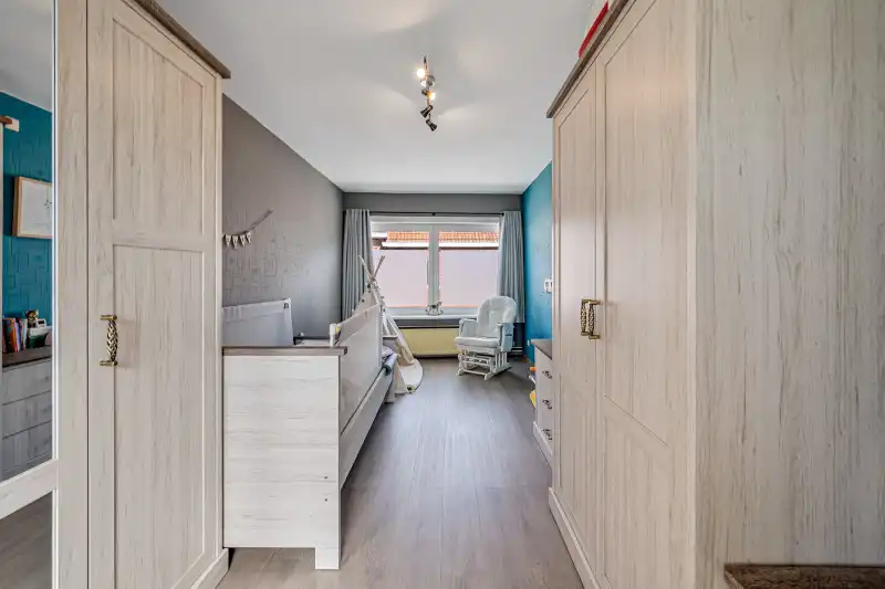 Instapklare gezinswoning met tuin & garage in hartje Dikkelvenne foto 10