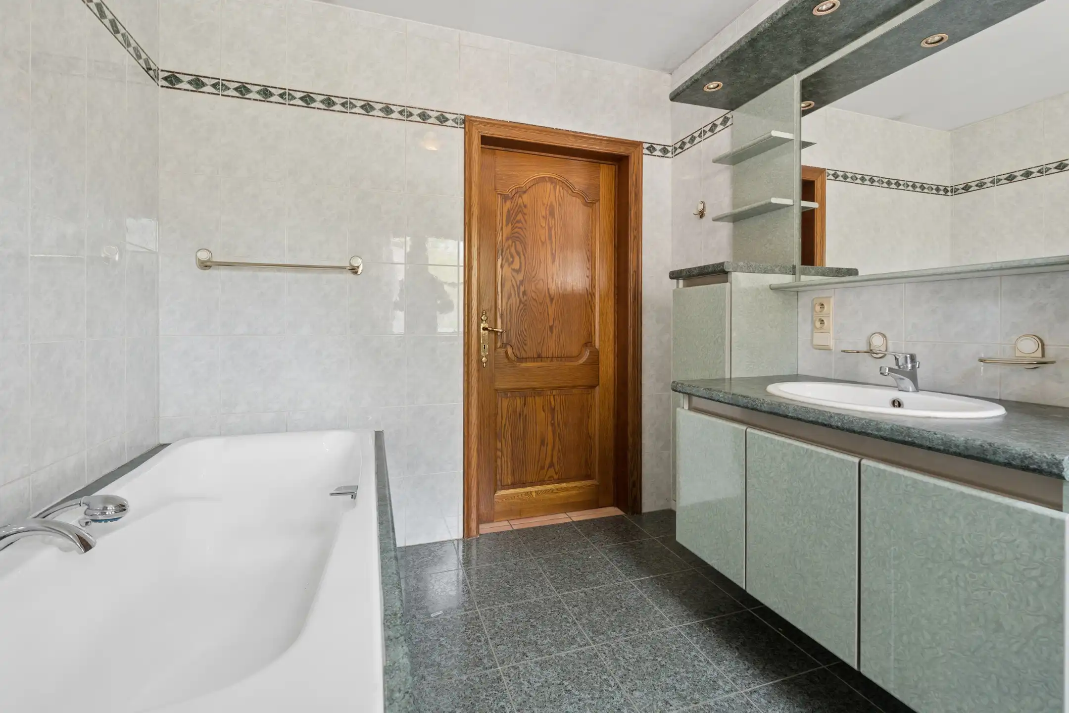 Gezellige 3-gevelwoning nabij dorpskern Iddergem foto 15