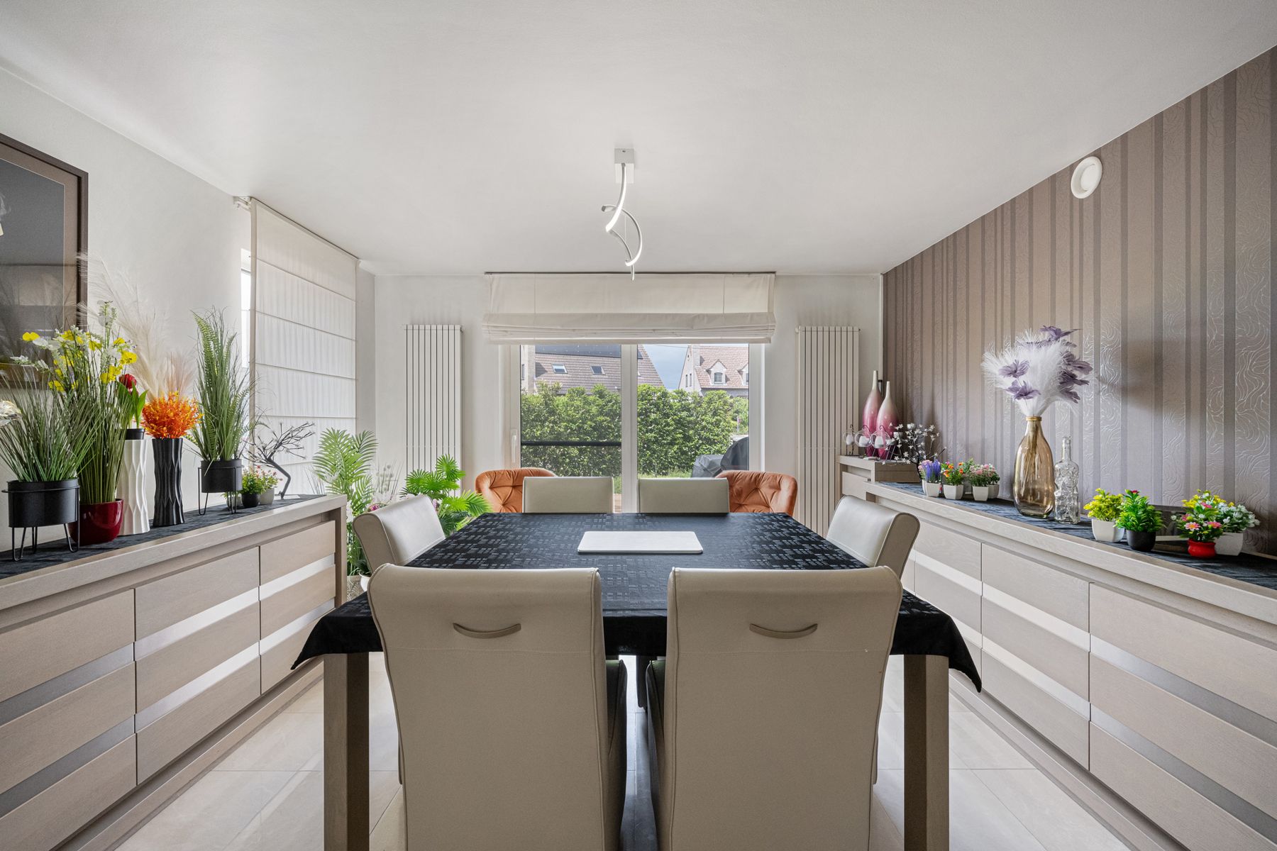 Instapklare woning met 2 slpkrs en voortuin. foto 7