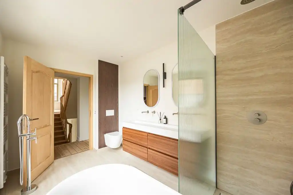 Hoogwaardig gerenoveerd herenhuis vlakbij Zurenborg foto 19