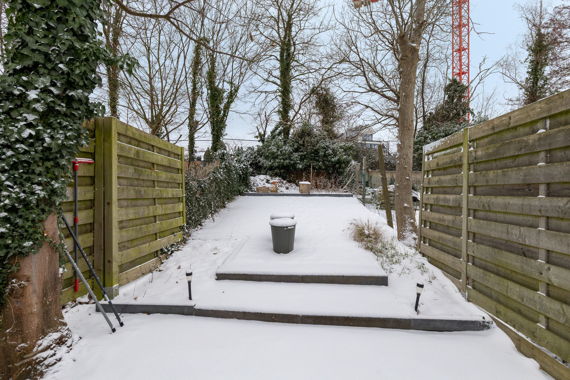 Instapklaar triplex appartement met terras en tuin foto 13