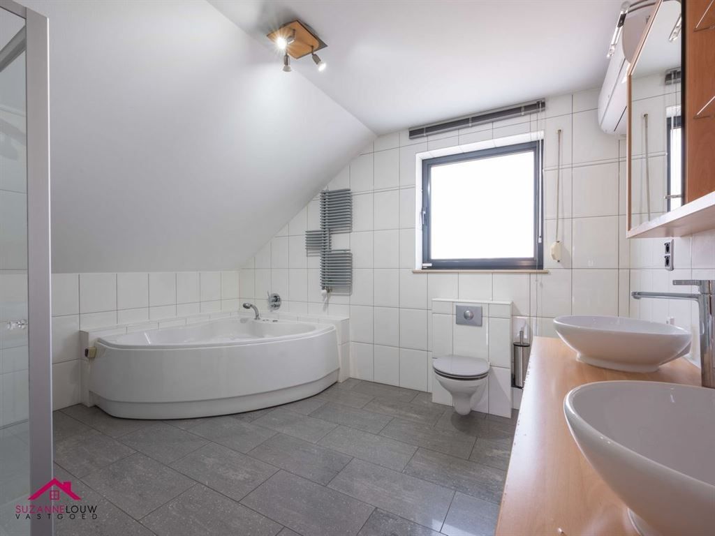 Gezellige, instapklare gezinswoning met garage foto 44