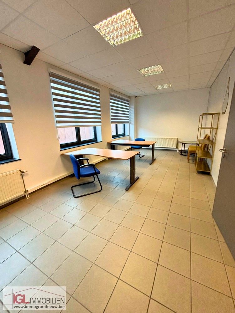 Flexibele bureauruimte met vergaderruimtes en parkeerplaatsen in Drogenbos foto 4