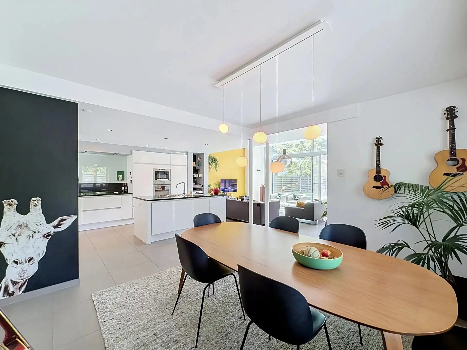 Verrassend ruime instapklare woning met 3 slaapkamers op een mooi perceel. foto 10