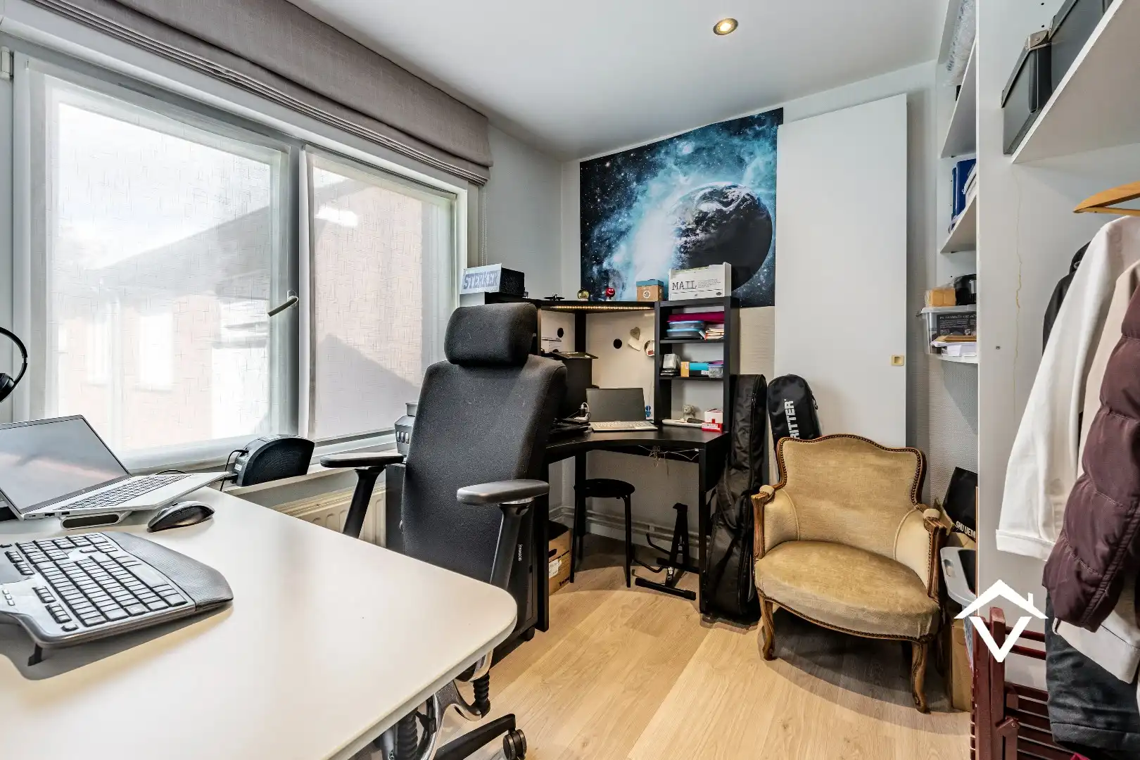 Recente halfopen bebouwing met 3 slaapkamers, garage en terras tuin foto 20