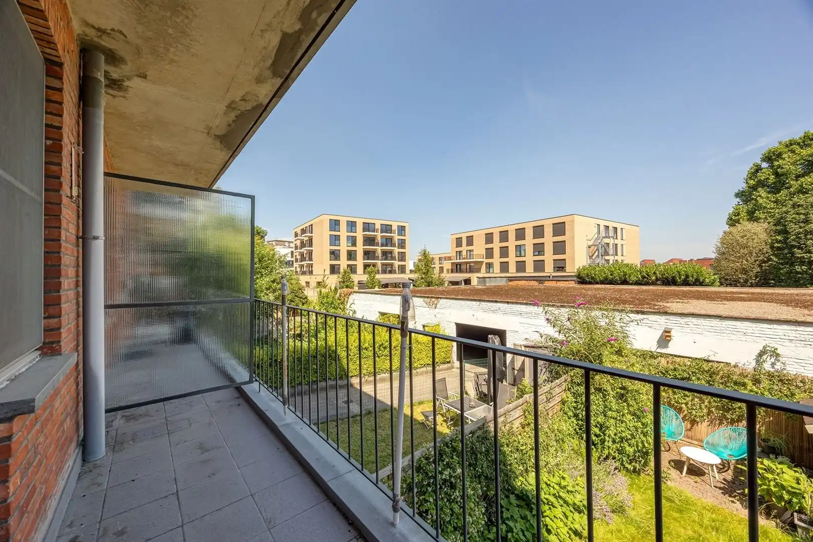 Verzorgd appartement met zonneterras en parking  nabij Boekenbergpark foto 20