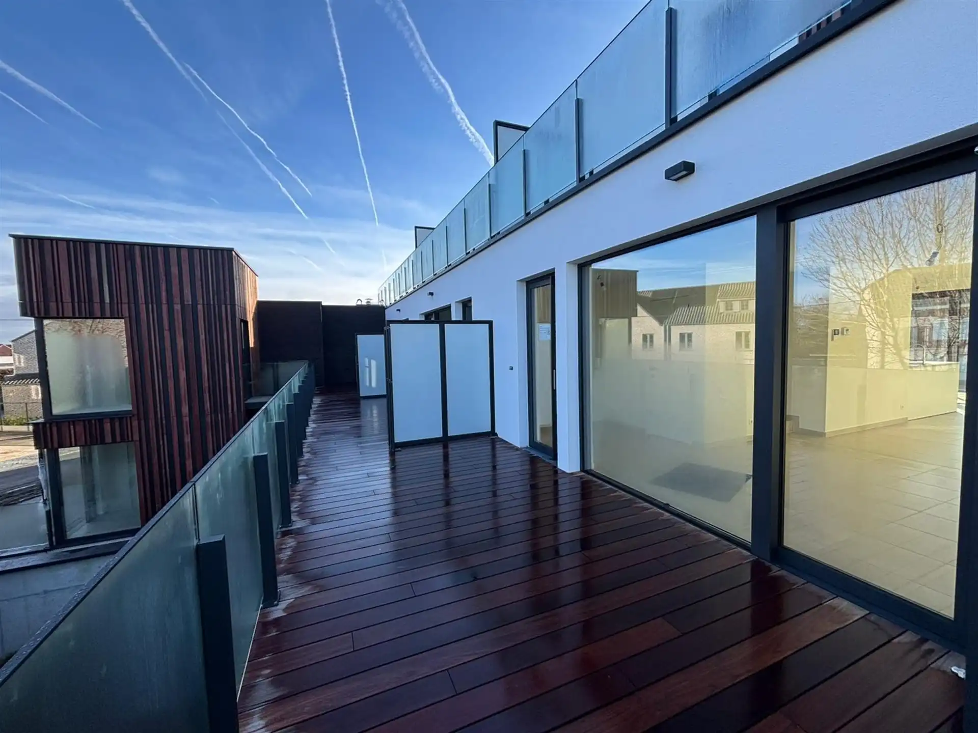 Modern duplex-appartement met private tuin en ruime terrassen in Asse! foto 3