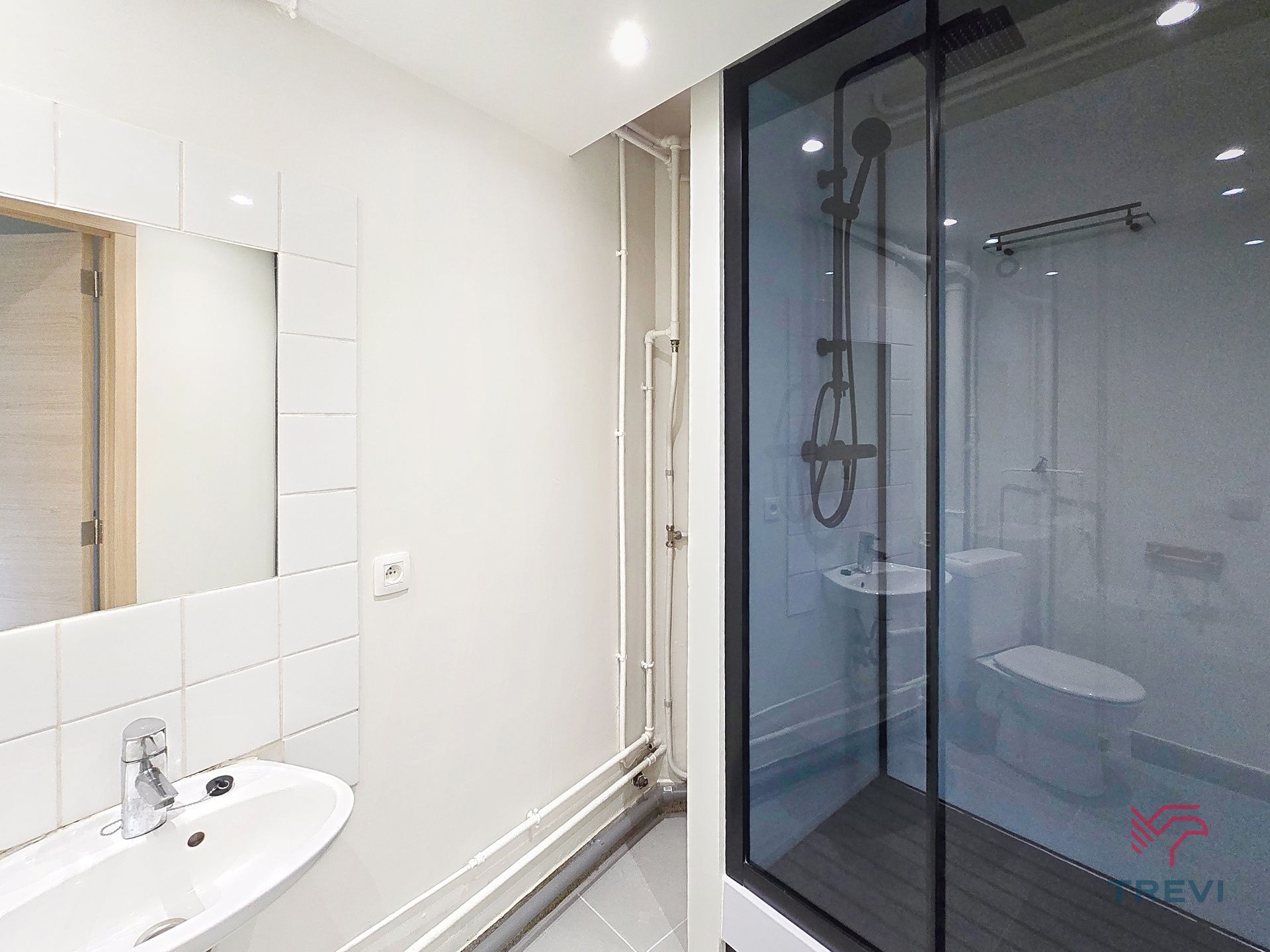 Ruim huis van ± 240 m², ideaal voor een woongroep foto 21