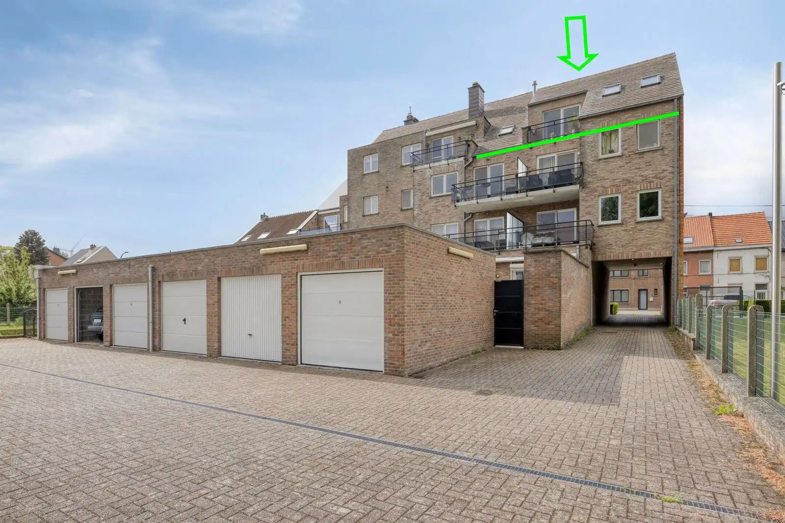 Appartement met 2 slaapkamers + garagebox  te Halle foto 3