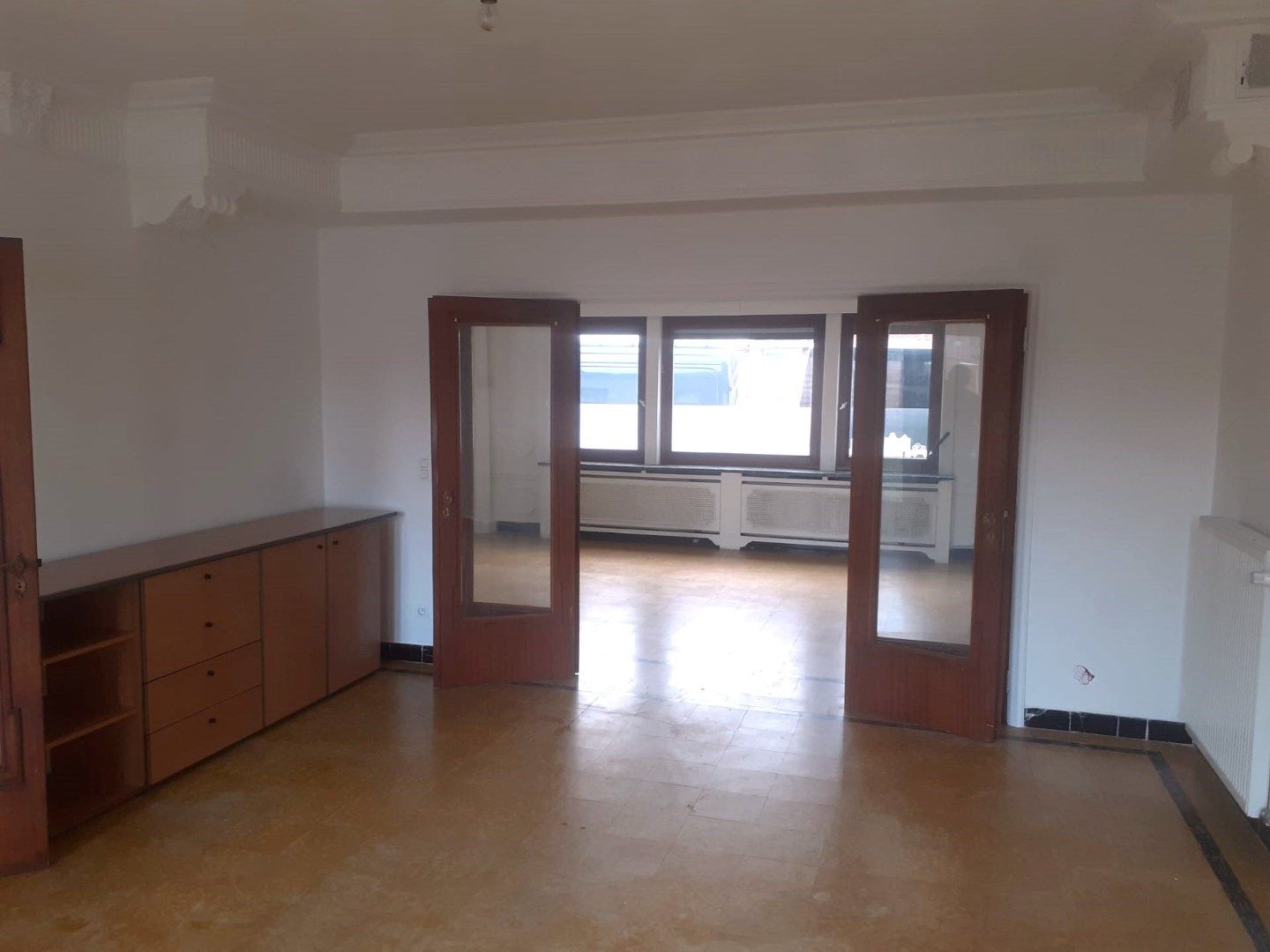 Zeer ruim gelijkvloers appartement met 3 slaapkamers / 2 badkamers & tuin - 175m² foto 4