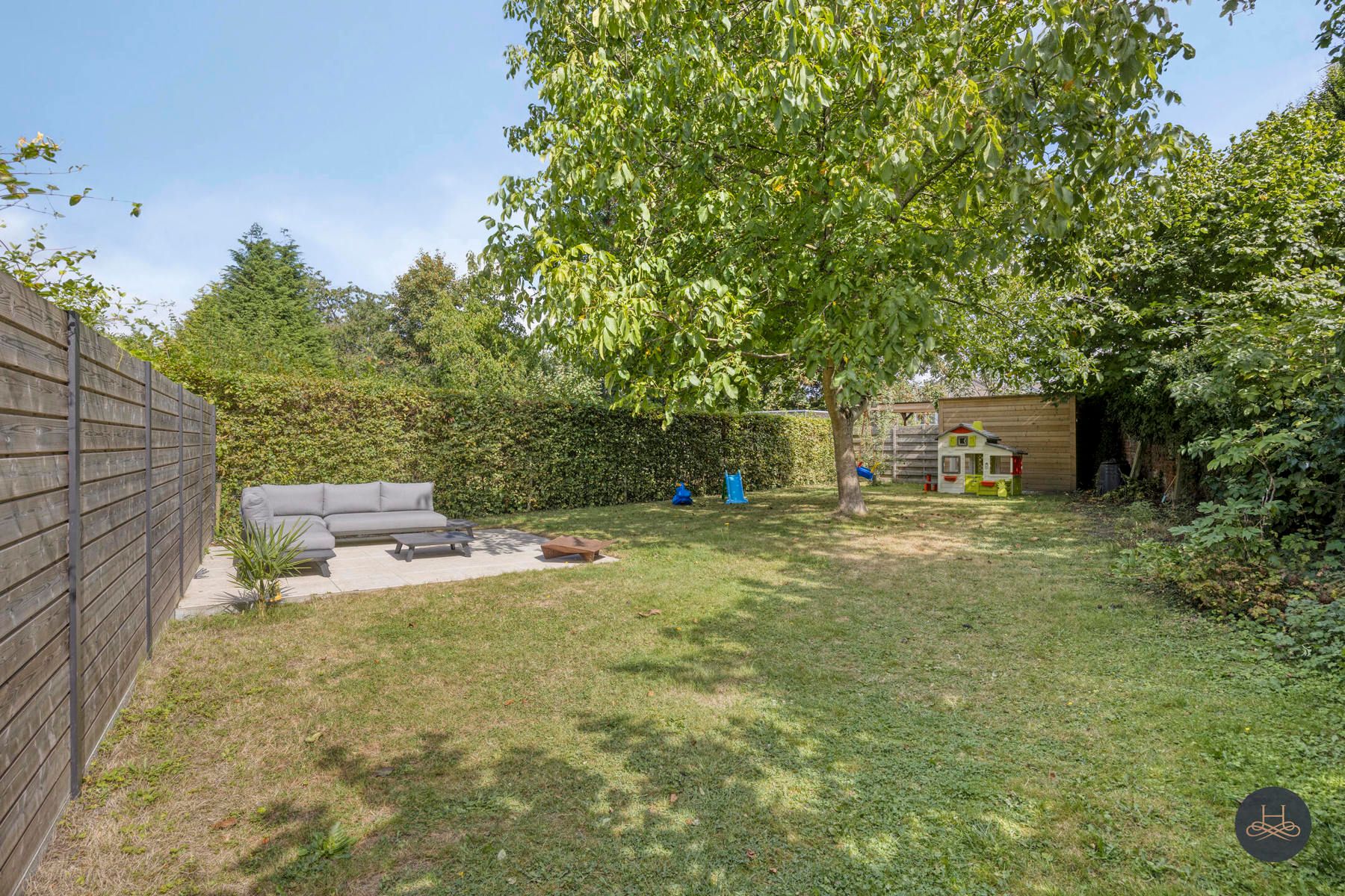 Charmante halfopen woning met karakter en grote tuin  foto 9