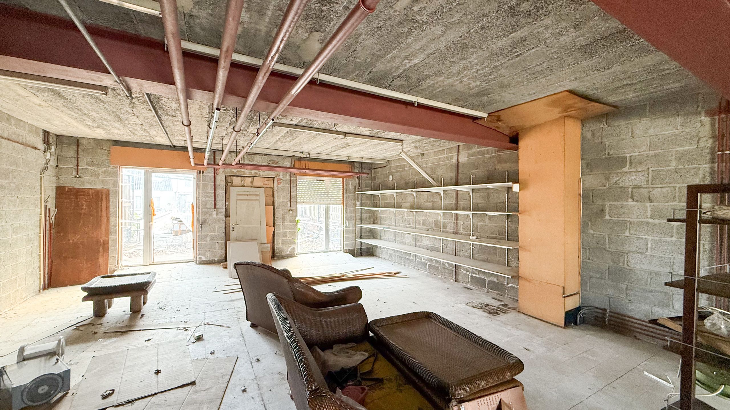 Ruime loods van maar liefst 360 m² gelegen te Heusden! foto 17