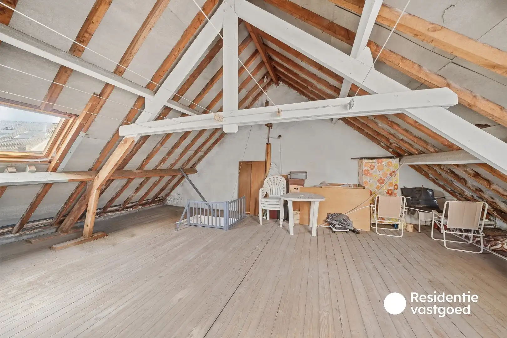 Gezellige stadswoning met zonnige koer en ruime zolder in Oostende foto 17