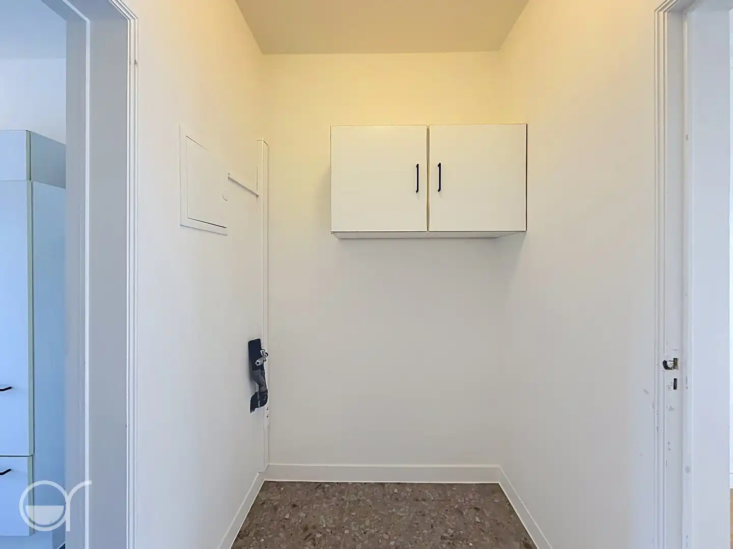 Mooi 2 slaapkamer appartement nabij Gent zuidpark met ideale uitvalswegen en garagebox foto 4