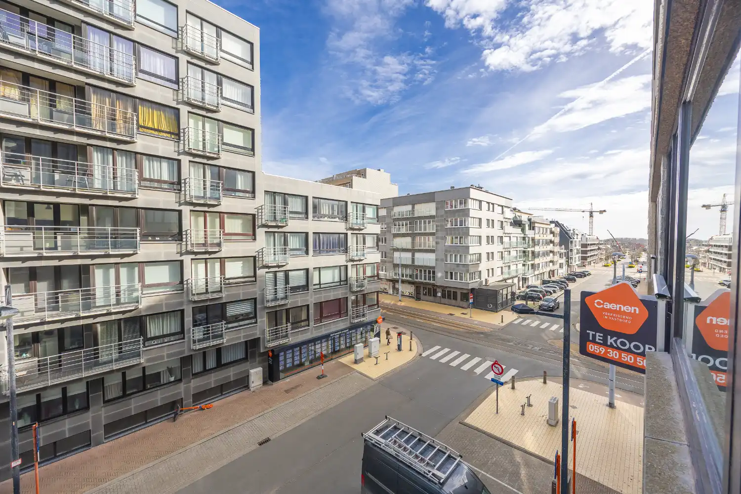 Instapklaar 2 slaapkamer-appartement met zijdelings zeezicht foto 23