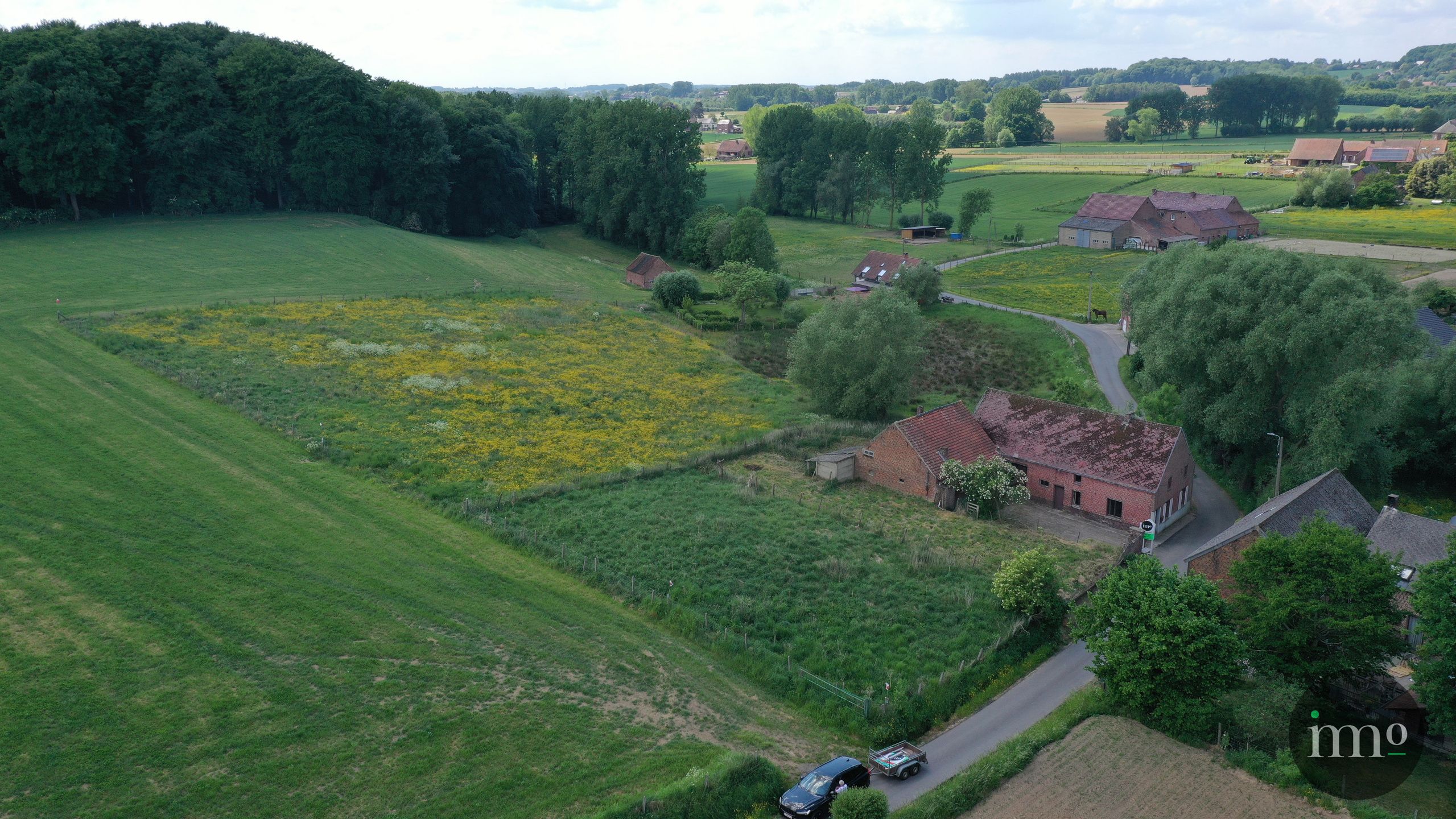 ***TOPLOCATIE***  Boerderijtje omgeven door weilanden foto 23