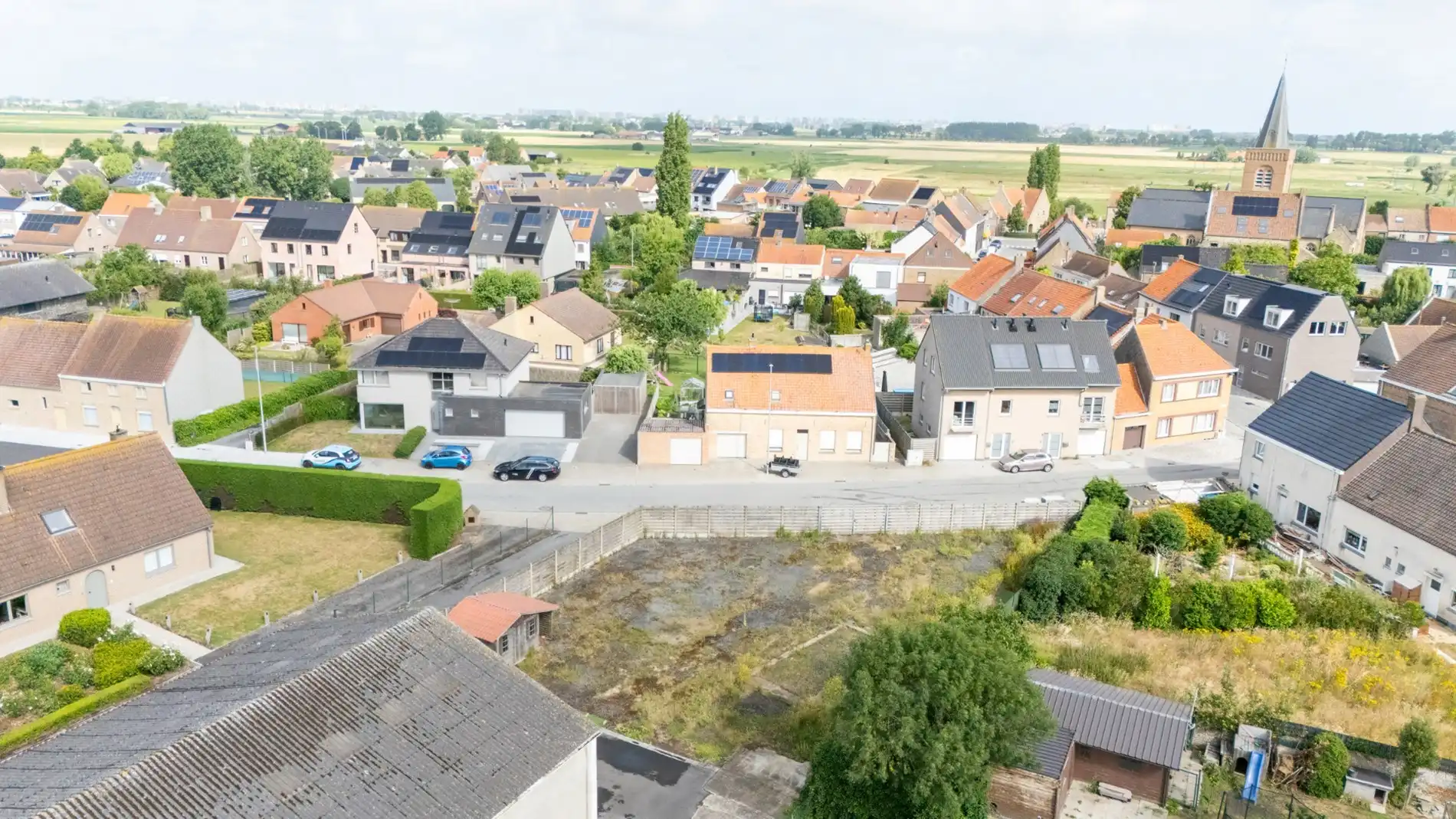 Te koop: Unieke bouwgrond in het hart van pittoresk Slijpe – 748 m² in een groene omgeving foto 3