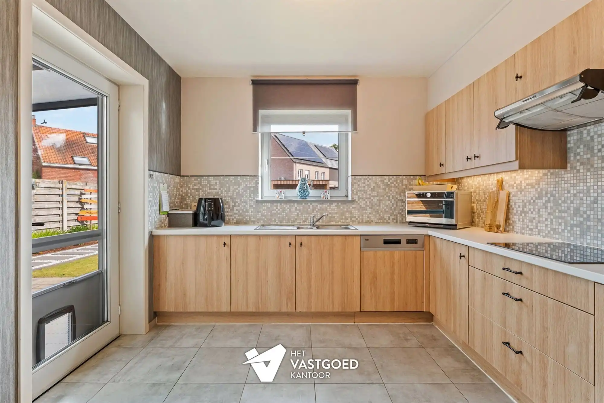 RECENTE, ENERGIEZUINIGE WONING OP IDEALE LIGGING NABIJ CENTRUM foto 9