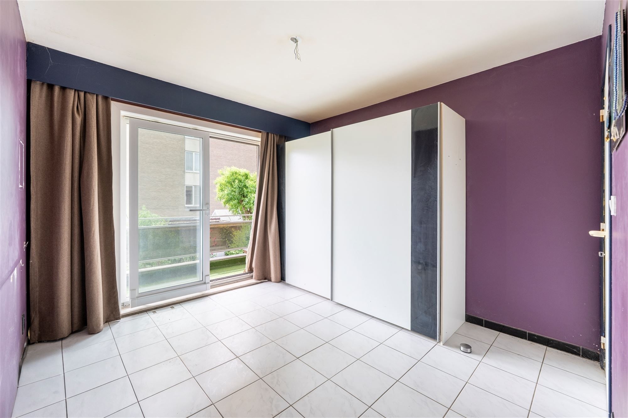 Ruim te renoveren appartement met terras! foto 10